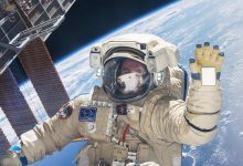 Photo of Космонавты успешно вернулись на Землю